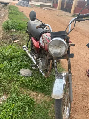 Bajaj Boxer 2018 Red