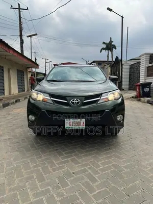 Toyota RAV4 LE AWD (2.5L 4cyl 6A) 2013 Green