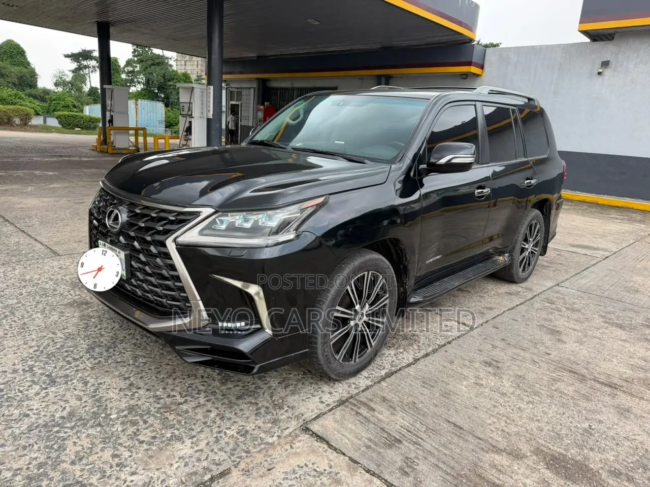 Lexus LX 570 2011 Black