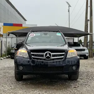 Mercedes-Benz GLK-Class 350 2011 Blue