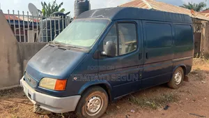 Ford Transit 2002 Blue