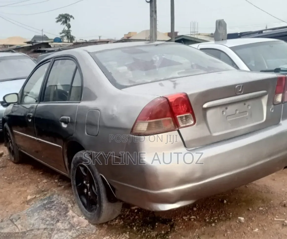 Honda Civic 2005 Silver