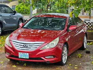 Hyundai Sonata 2012 Red