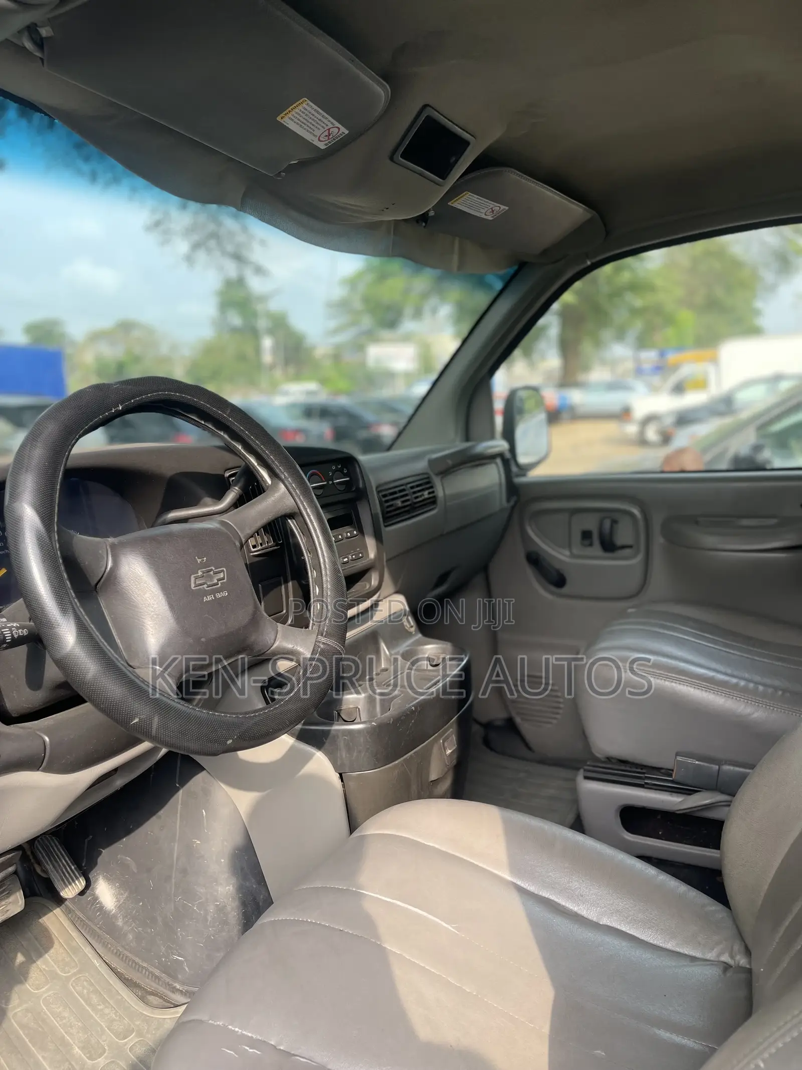 Chevrolet 3500 2004 Green