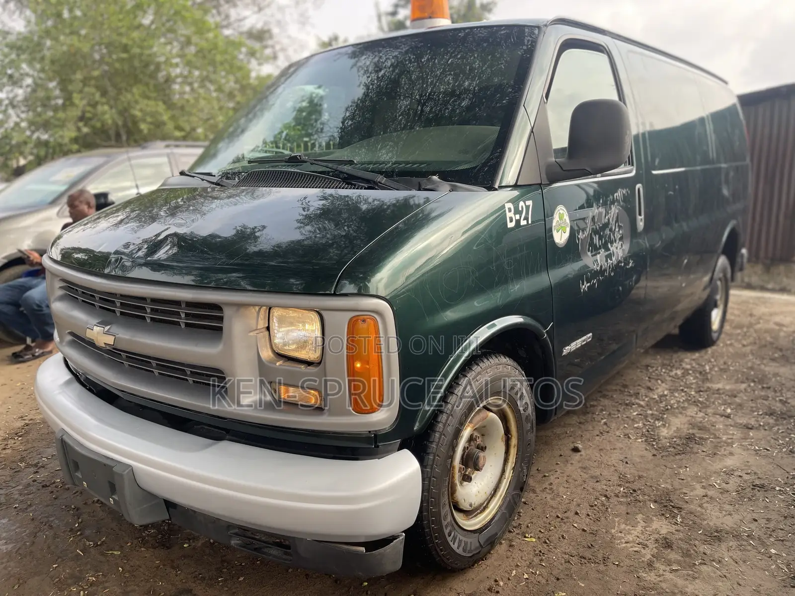 Chevrolet 3500 2004 Green