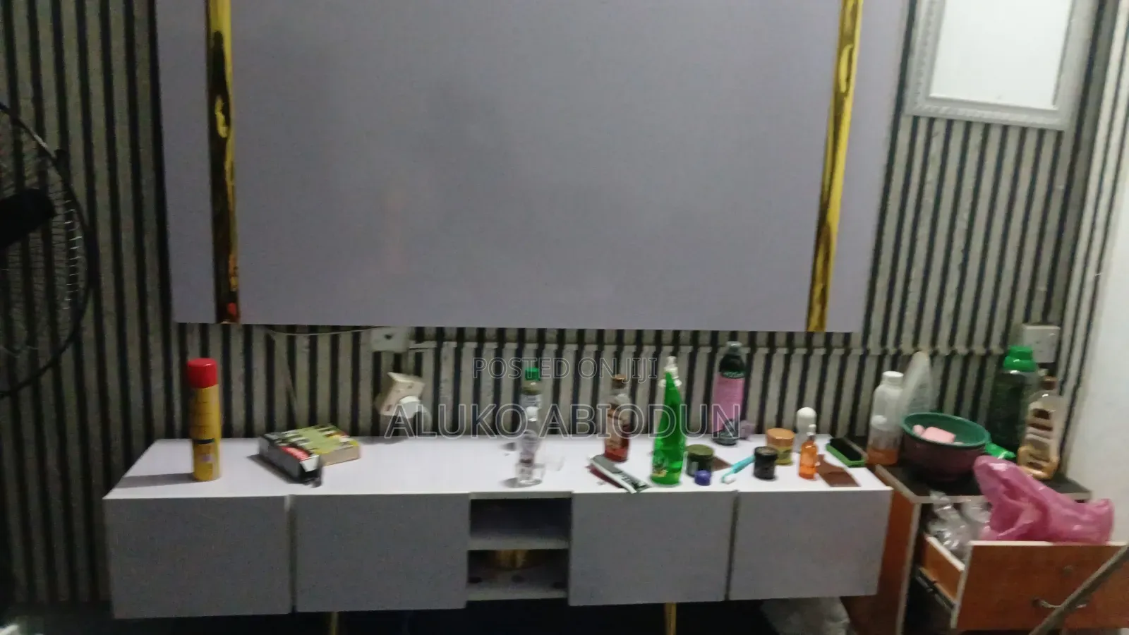 Tv Console 4ft