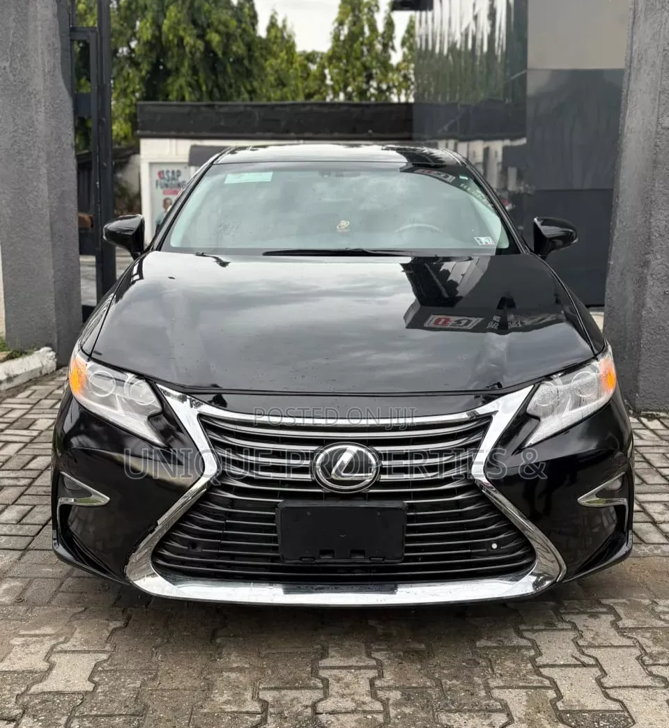 Lexus ES 2013 Black