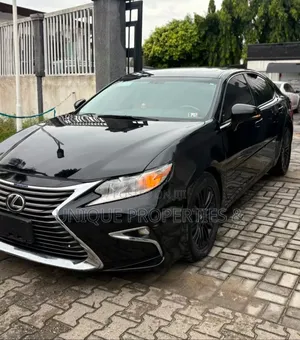 Lexus ES 2013 Black
