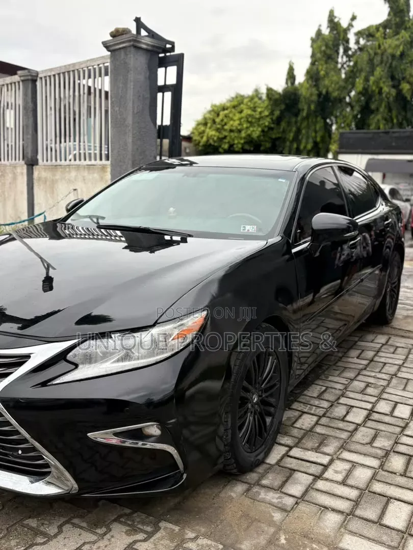 Lexus ES 2013 Black