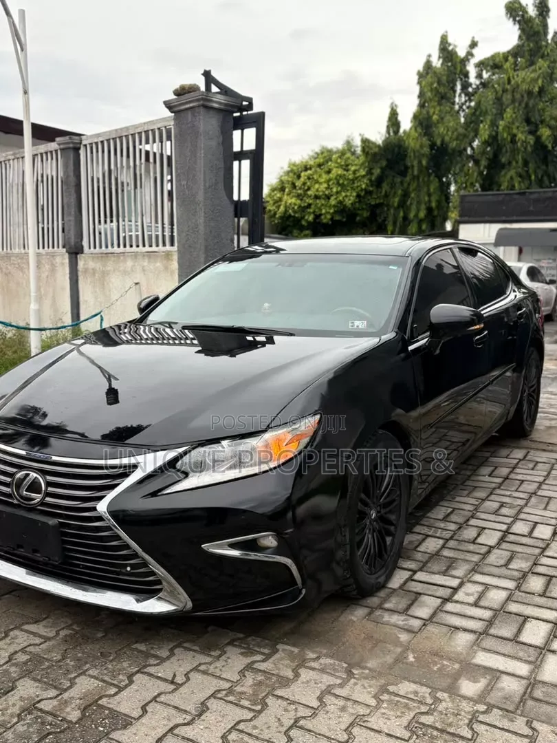 Lexus ES 2013 Black