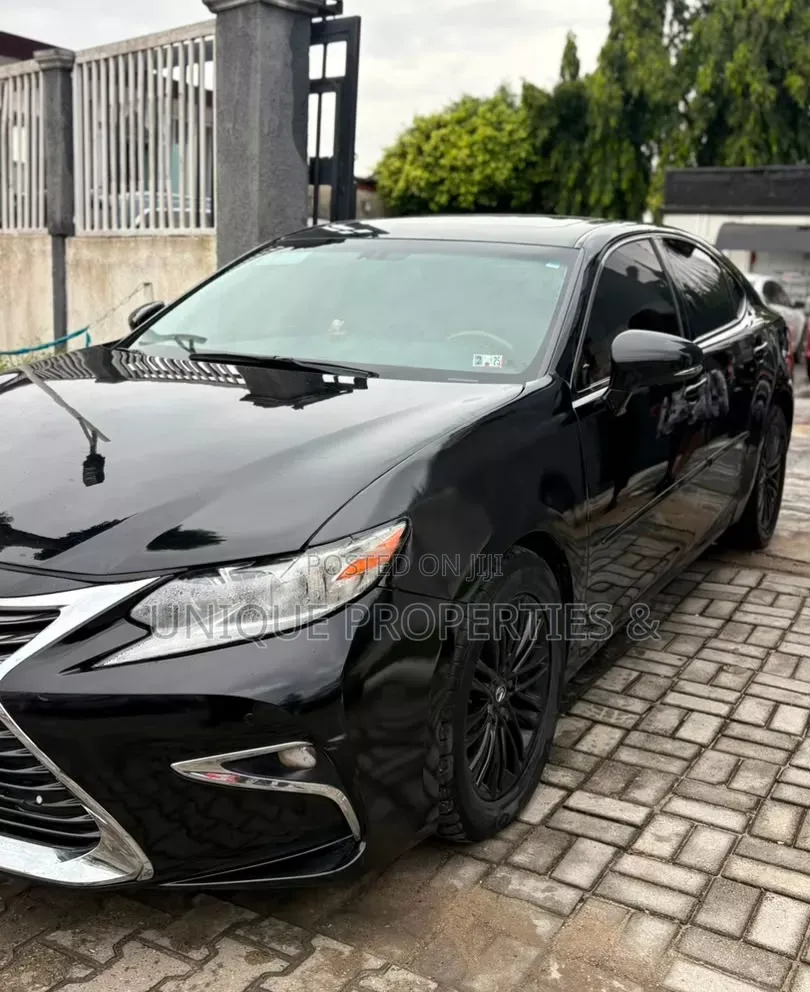 Lexus ES 2013 Black