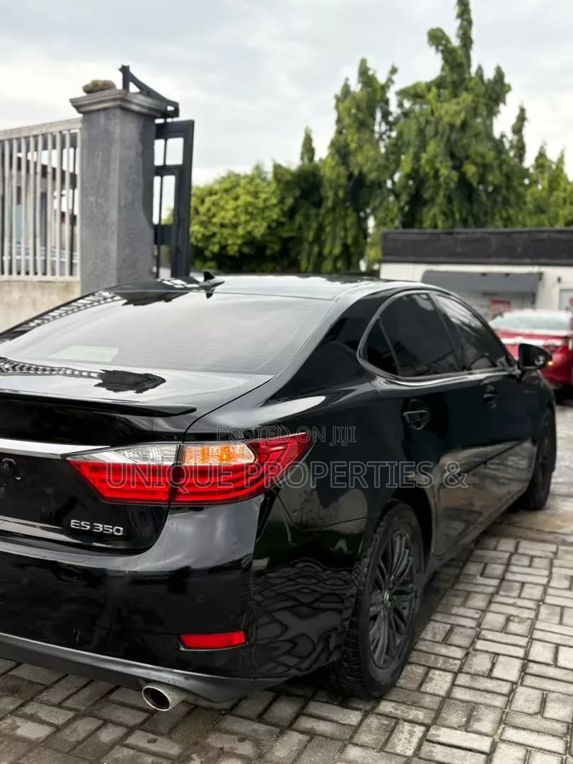 Lexus ES 2013 Black