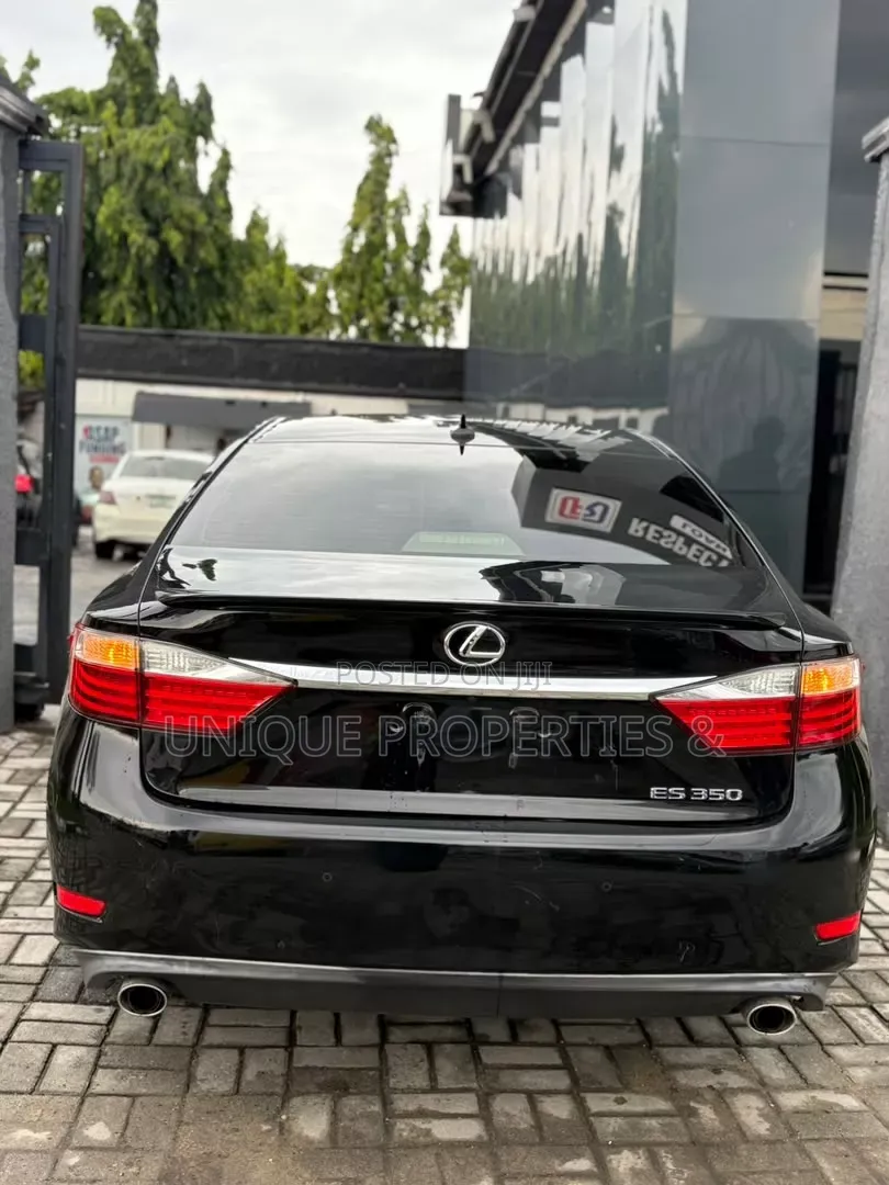 Lexus ES 2013 Black