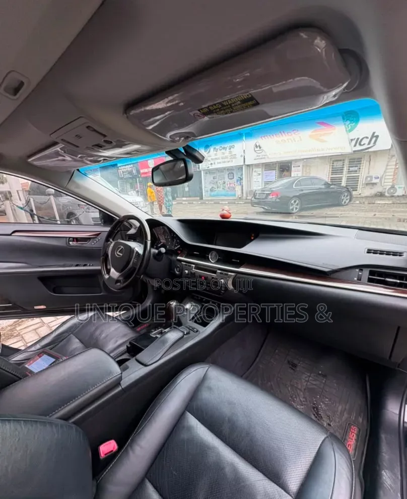 Lexus ES 2013 Black