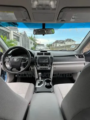 Toyota Camry LE 4dr Sedan (2.5L 4cyl 6A) 2013 Blue