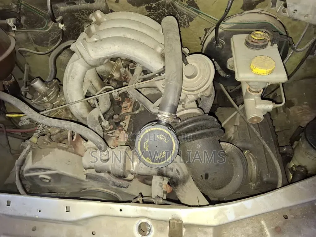 Ford Transit 2000