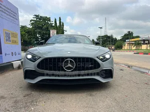 Mercedes-Benz SL-Class AMG SL 43 2023 Green