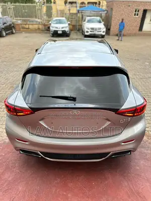 Infiniti Q30 2018 Gray