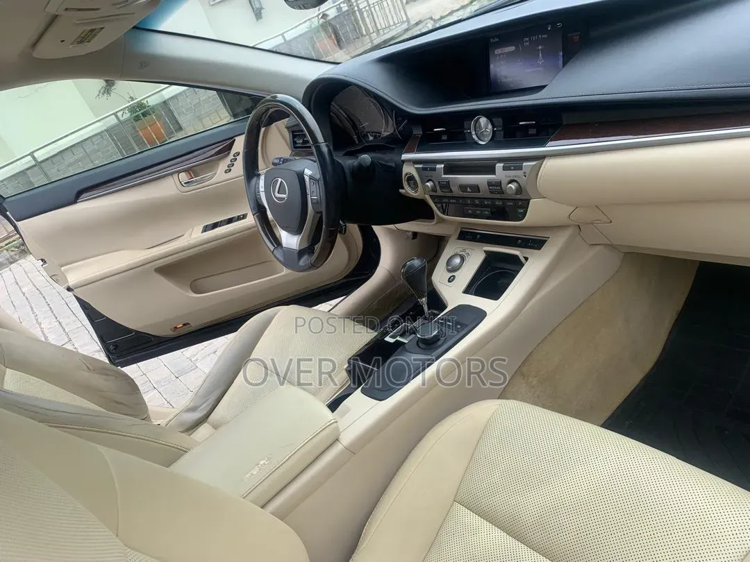 Lexus ES 2015 Black