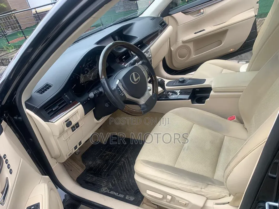 Lexus ES 2015 Black