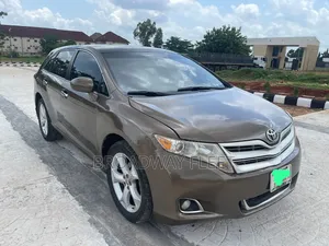 Toyota Venza 2010 Brown