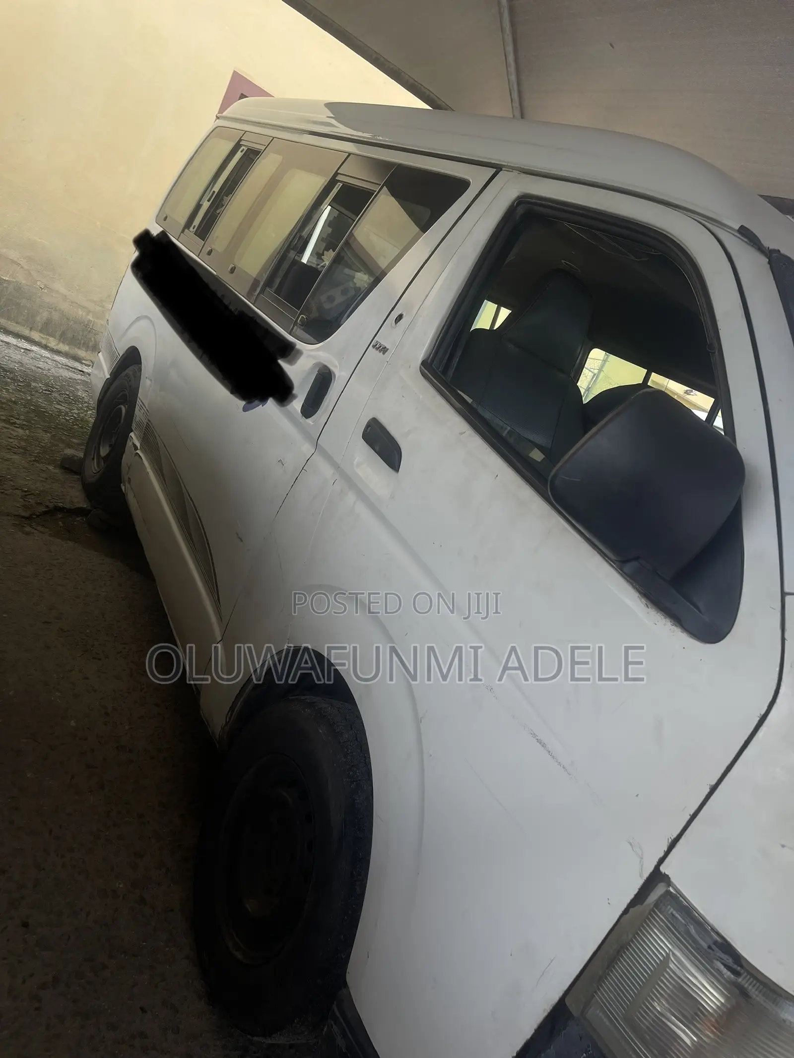 Toyota HiAce 2005 White