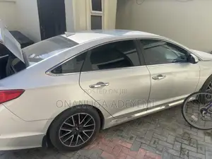 Hyundai Sonata Sport Sedan FWD (2.4L 4cyl 6A) 2016
