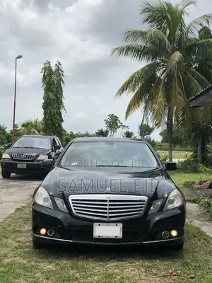 Mercedes-Benz E350 Base 4Matic Sedan AWD (3.5L 6cyl 7A) 2011 Black