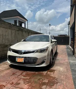 Toyota Avalon 2014 White