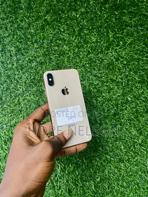 Apple iPhone XS 64 GB White