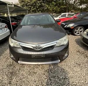 Toyota Camry XLE 4dr Sedan (3.5L 6cyl 6A) 2014 Black