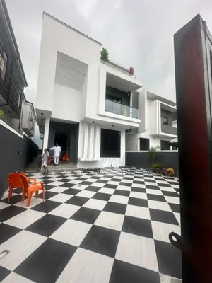 5bdrm Duplex in Ajah for sale