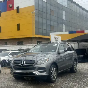 Mercedes-Benz GLE-Class 2016 Gray
