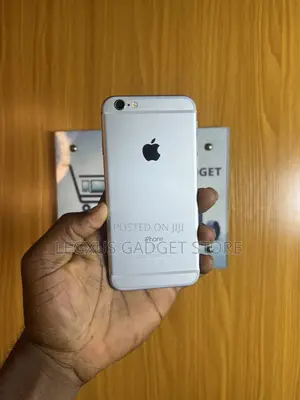 Apple iPhone 6s 64 GB Gold
