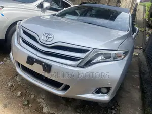 Toyota Venza Limited 4dr Wagon (3.5L 6cyl 6A) 2014 Silver
