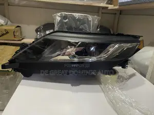Headlamp for Mitsubishi L200 2019