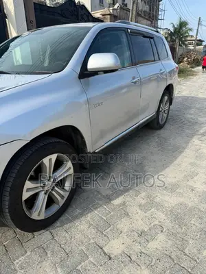 Toyota Highlander Limited 2012 Silver