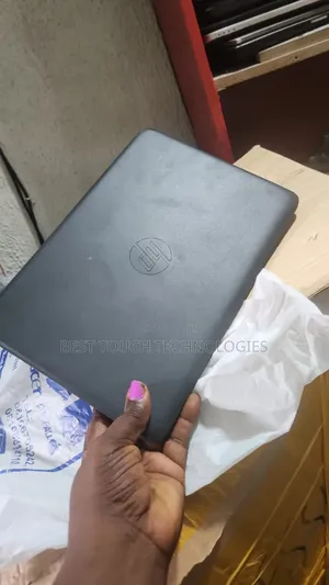 Laptop HP Stream 11-ah110hr 4GB Intel Pentium SSD 128GB