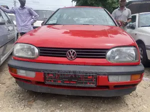 Volkswagen Golf 2002 Red