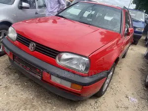 Volkswagen Golf 2002 Red