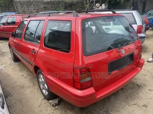 Volkswagen Golf 2002 Red
