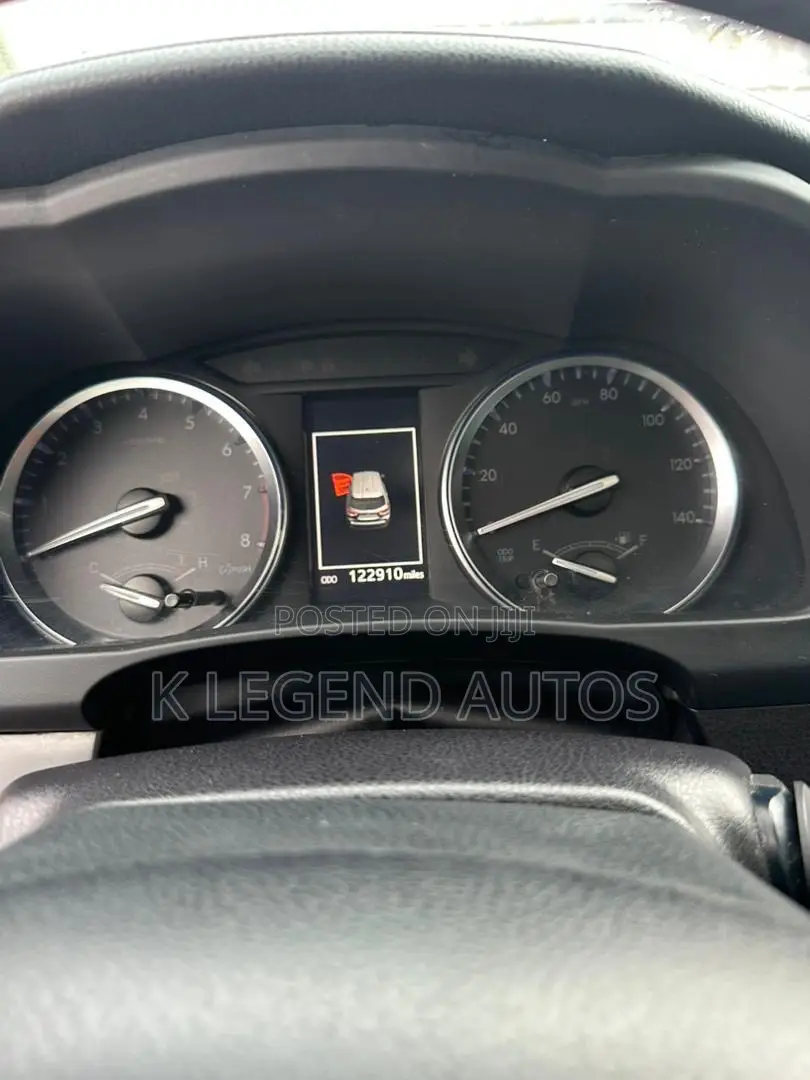 Toyota Highlander SE 2019 Black