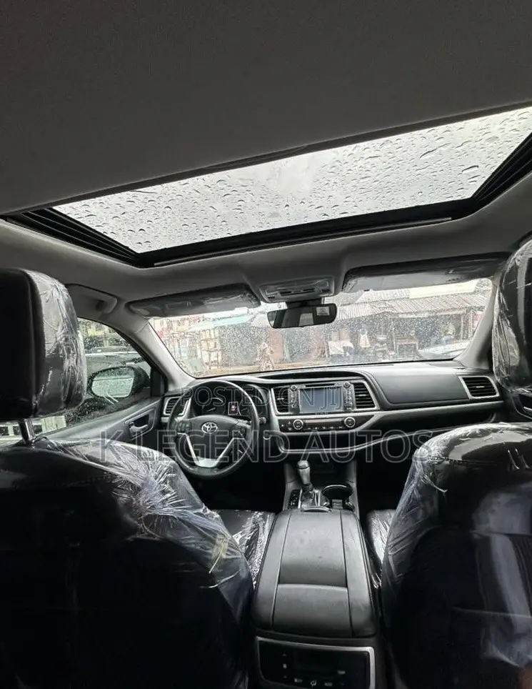 Toyota Highlander SE 2019 Black