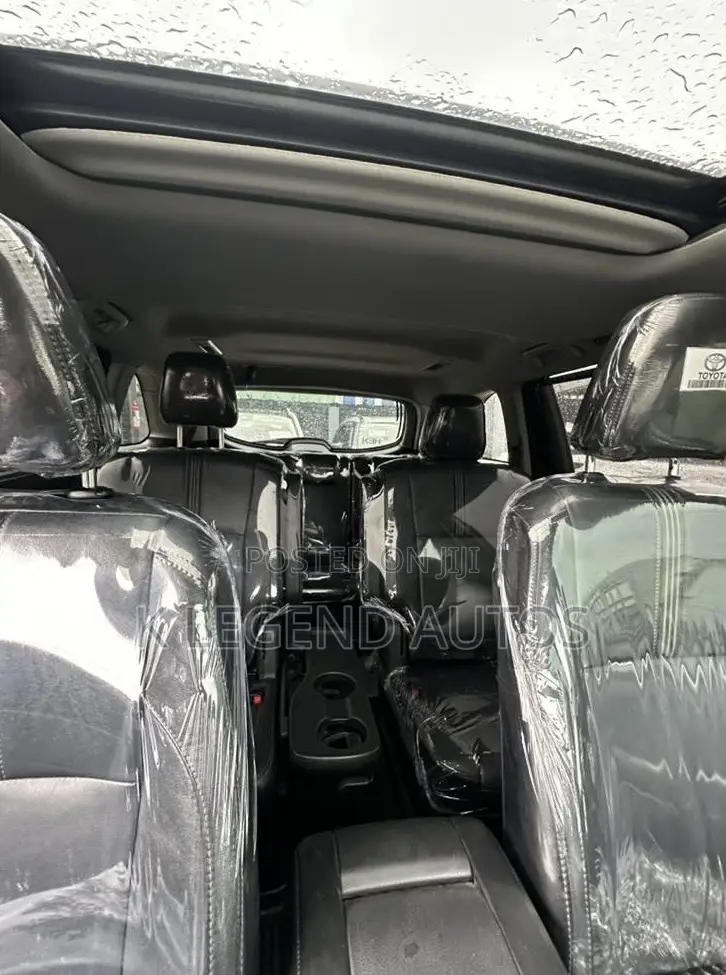 Toyota Highlander SE 2019 Black
