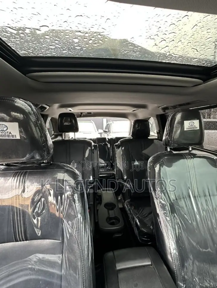 Toyota Highlander SE 2019 Black