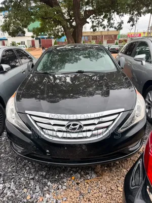 Hyundai Sonata Limited Sedan FWD (2.4L 4cyl 5A) 2010 Black