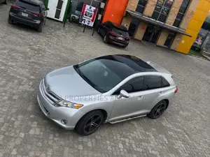 Toyota Venza 2012 Silver