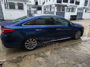 Hyundai Sonata 2016 Blue