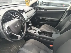 Honda Civic 2018 White