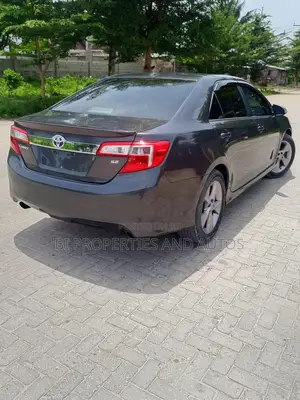 Toyota Camry 2014 Gray